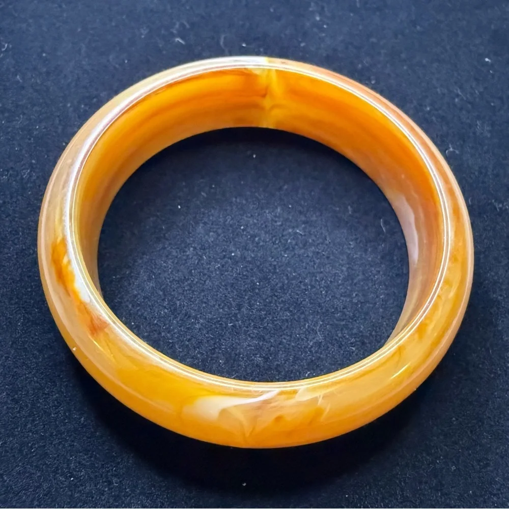 Vintage Butterscotch Lucite Bangle Bracelet - Picture 3 of 7